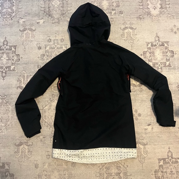 Women’s black DC Ski and snowboard jacket - Picture 3 of 6